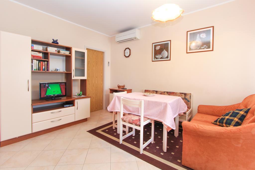 Apartments Silvia Poreč Extérieur photo